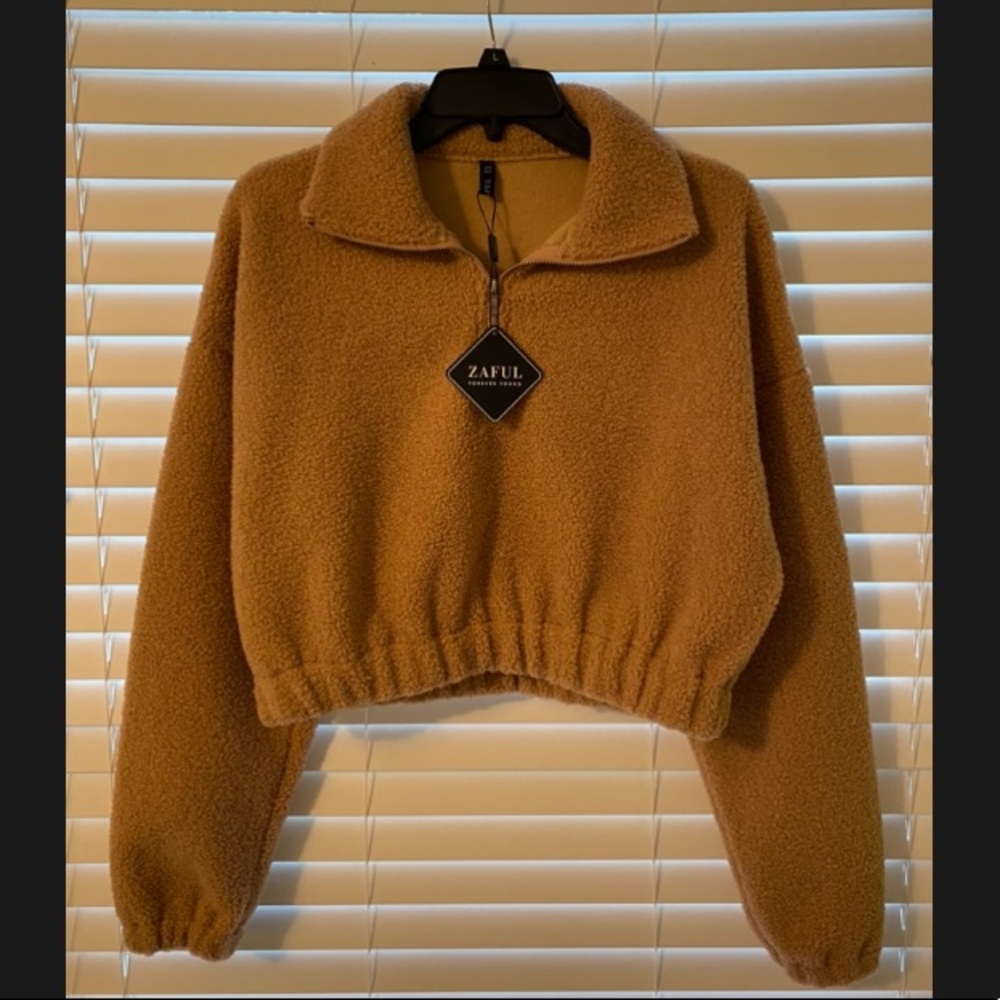 Zaful Fuzzy Beige Half-Zip Sweatshirt